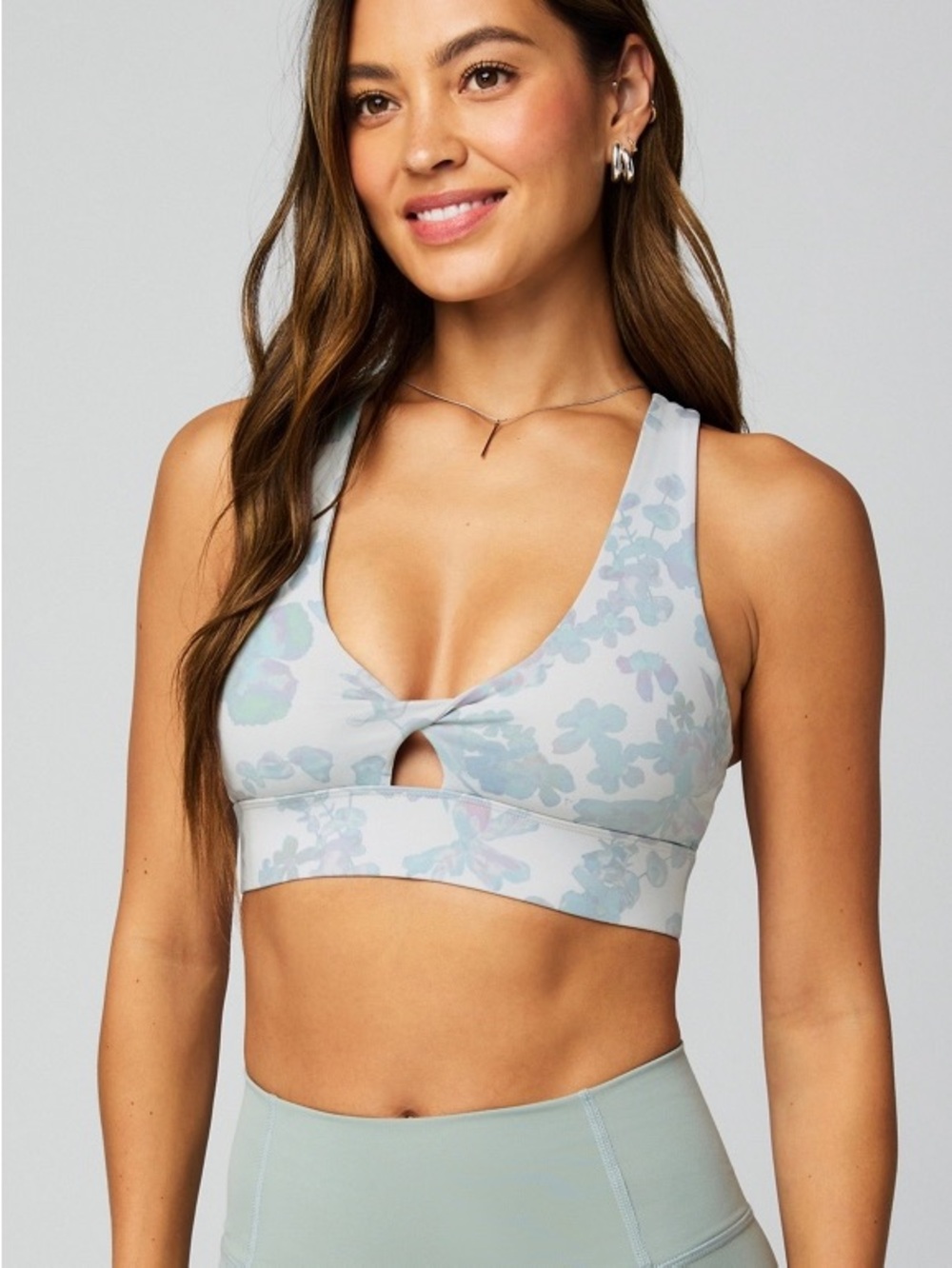 Fabletics Oasis Twist Medium Impact Sports Bra Floral, size XL, like new!